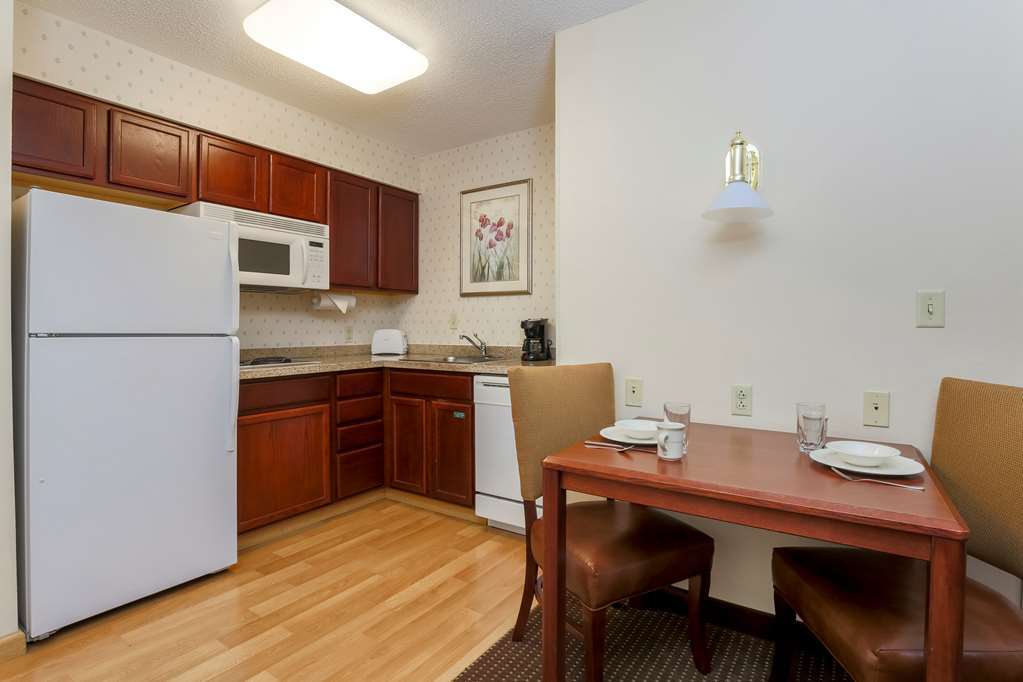 Homewood Suites By Hilton Erie Kearsarge Habitación foto